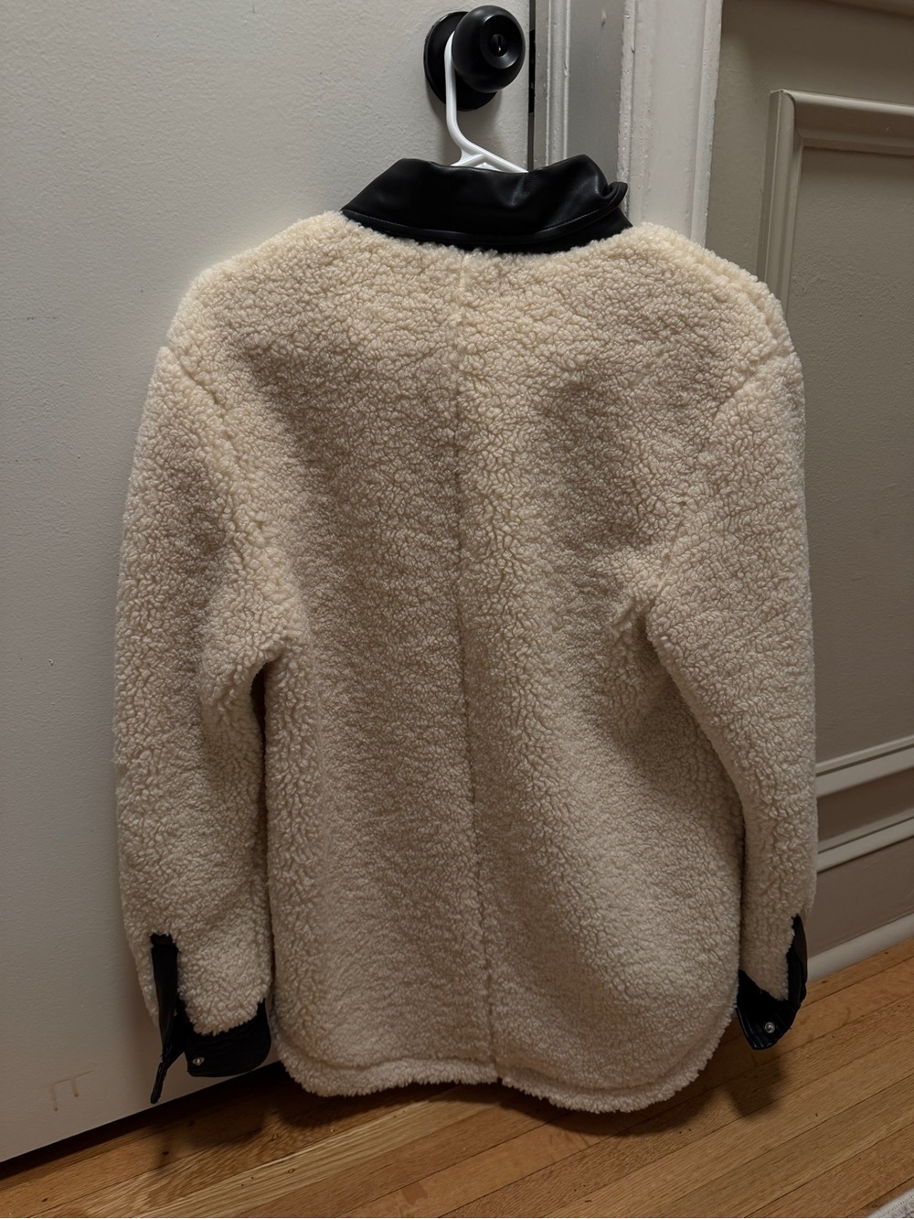 Blank NYC Cream Sherpa Jacket with Black Trim Accents - Picture 4 of 4
